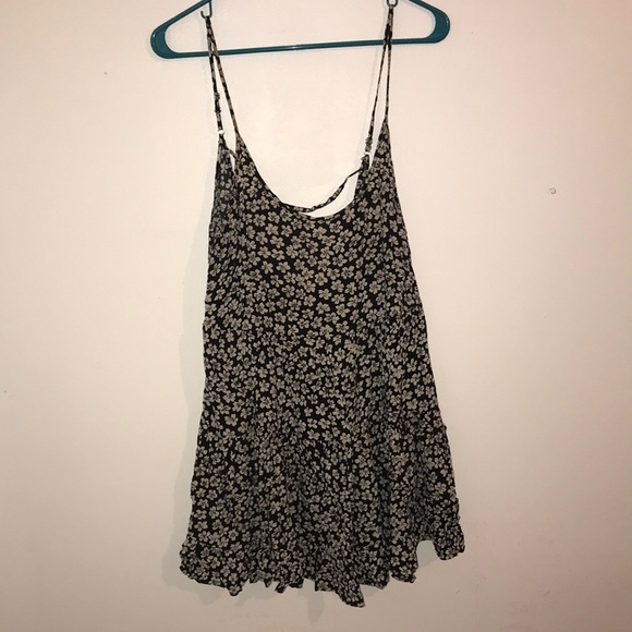 Brandy Melville Dresses & Skirts - A perfect throw on dress! SALE SALE
